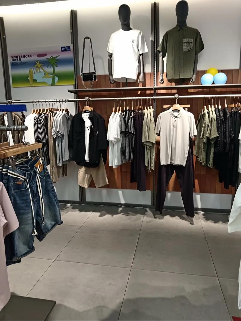 女装店如何打造独特品牌魅力？